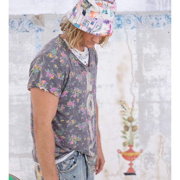 Magnolia Pearl “Floral Circus Love” Tee – Rare Find - Picture 2 of 10